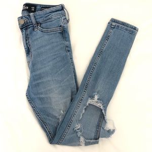 Hollister High Rise Super Skinny Crop